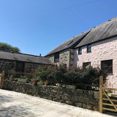 Farm Accommodation - The Lizard Peninsula, Cornwall Хелстън Екстериор снимка