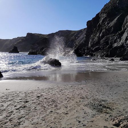 Farm Accommodation - The Lizard Peninsula, Cornwall Хелстън Екстериор снимка