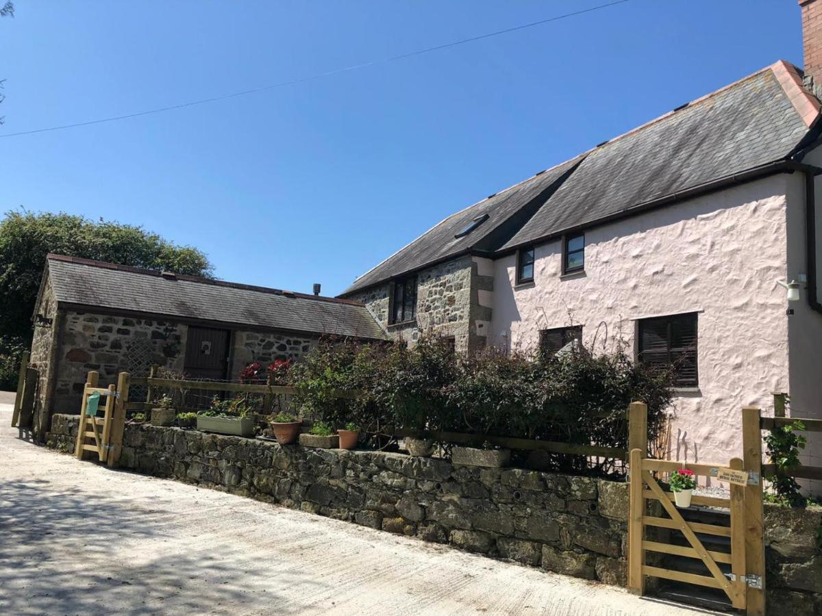 Farm Accommodation - The Lizard Peninsula, Cornwall Хелстън Екстериор снимка
