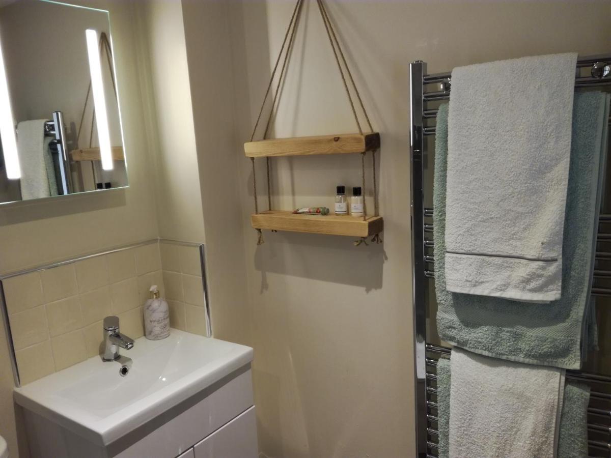 Farm Accommodation - The Lizard Peninsula, Cornwall Хелстън Екстериор снимка