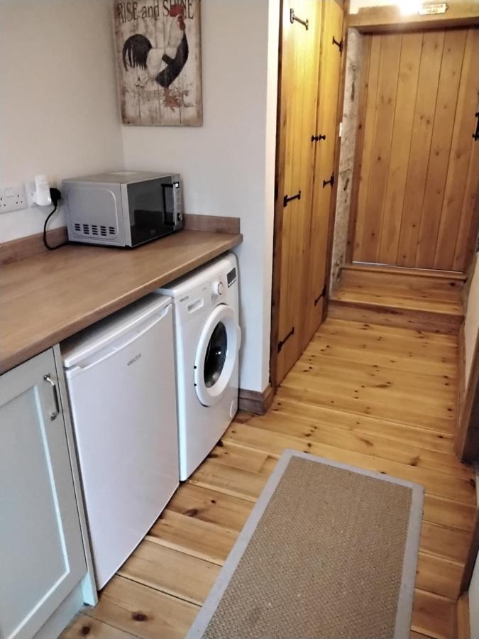 Farm Accommodation - The Lizard Peninsula, Cornwall Хелстън Екстериор снимка
